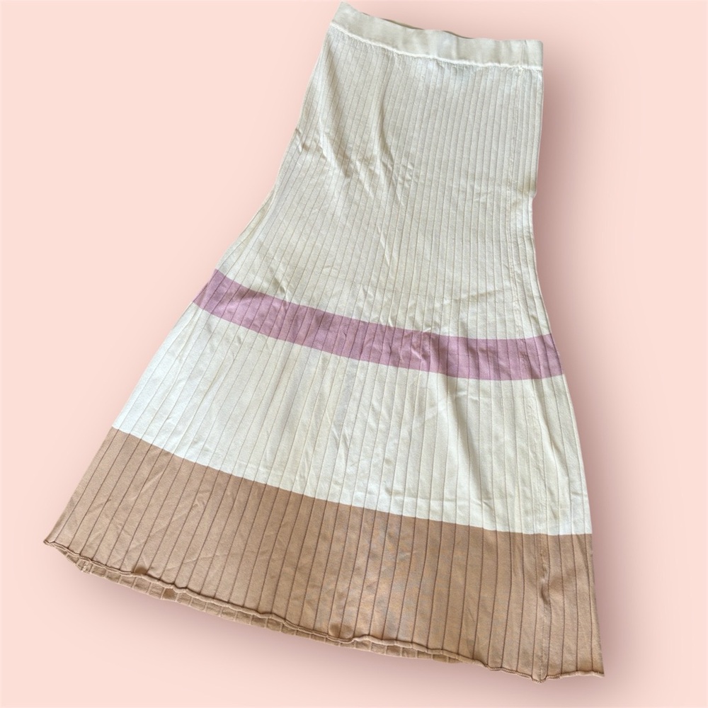 POSE SKIRT MAXI FAN SKIRT SZ LARGE